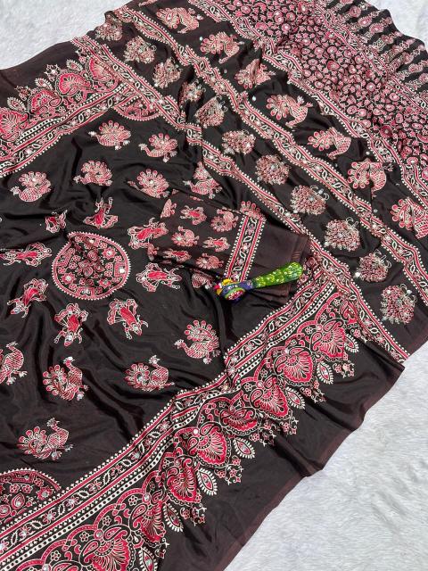 Vastrangan ajarakh print gujarat wholesale saree market